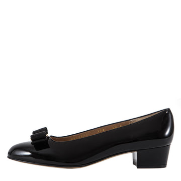 Salvatore Ferragamo Damen-Pumps mit Schleifendetail (VARA NERO 0574572)