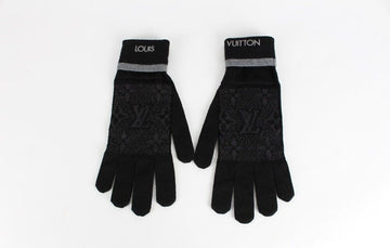 Louis Vuitton Monogram Eclipse Gloves 12345 51118561