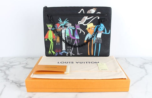 กระเป๋าคลัตช์ Toruyon รุ่นลิมิเต็ดเอดิชั่นจาก Louis Vuitton - SKU12345
