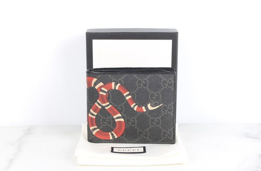Gucci Snake Bi-Fold Wallet 71903806