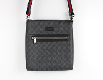 Gucci GG Supreme Messenger Bag Black 29-27 71904264