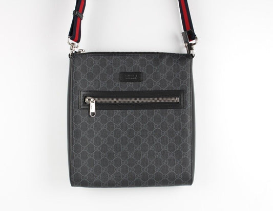 Gucci GG Supreme Messenger Bag Black 29-27 71904264