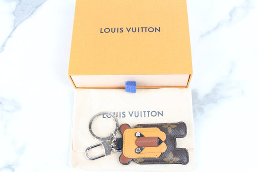 Louis Vuitton Lion Monogram Limited Edition Bag Charm Key Ring 72385978