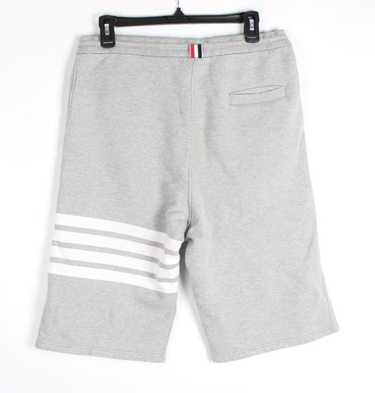 กางเกงขาสั้นปักลายทแยงของ Thom Browne - SKU12345