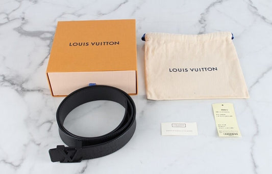 Louis Vuitton LV Initials Taiga Belt 85 73496311