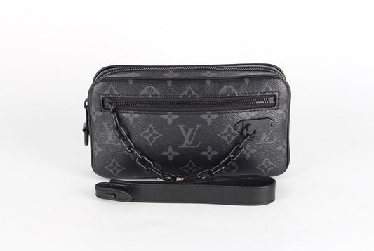Louis Vuitton Pochette Volga สีดำ -