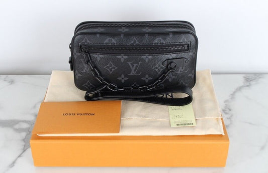 Louis Vuitton Pochette Volga สีดำ -