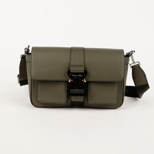 กระเป๋าสะพายข้าง Dior Hit The Road Messenger Bag 1ESME157YKK