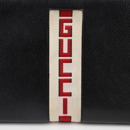 กระเป๋าคลัตช์และโลโก้ Gucci 475316