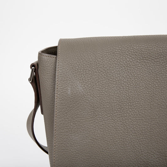 กระเป๋าคล้องไหล่ Hermes Messenger Alfred 35
