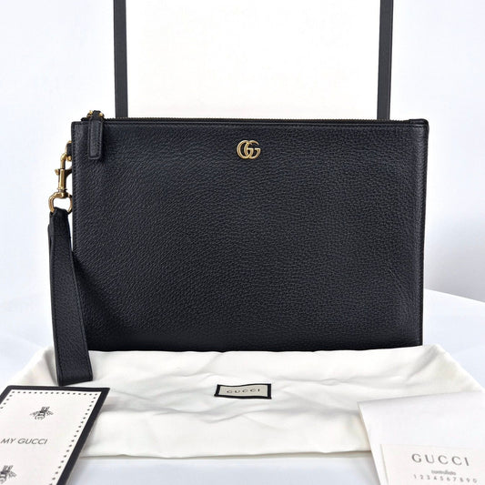 กระเป๋าคลัตช์โลโก้ GG สีดำของ Gucci