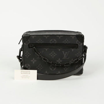 กระเป๋าคาดลำตัวแบบสะพายข้าง Louis Vuitton Mini Soft Trunk M44735