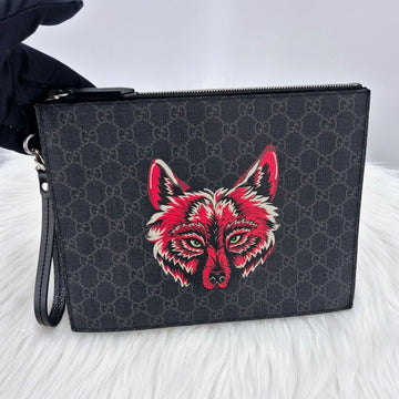กระเป๋าคลัตช์ Gucci Supreme GG สีดำ (547084)