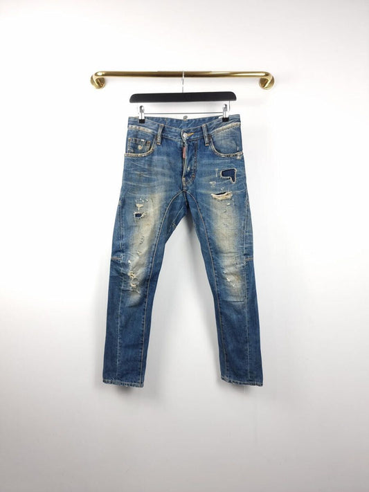 Dsquared2 กางเกงยีนส์ทรงไบค์เกอร์ Dirty Washing รุ่น S74LA0553 989