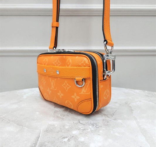 กระเป๋าคาดลำตัว Louis Vuitton Nano Alpha Monogram M31073