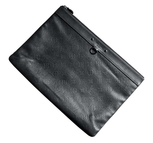 Louis Vuitton Discovery Pouch Clutch 7109451785 64105118