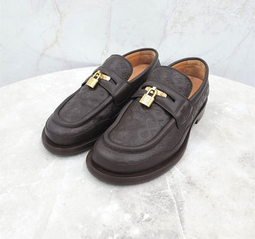 Louis Vuitton Monogram Dandy Loafer 1ACR7T 111312890