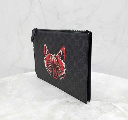 กระเป๋าคลัตช์ Gucci GG Supreme Woolf Strap Clutch - SKUXXXX