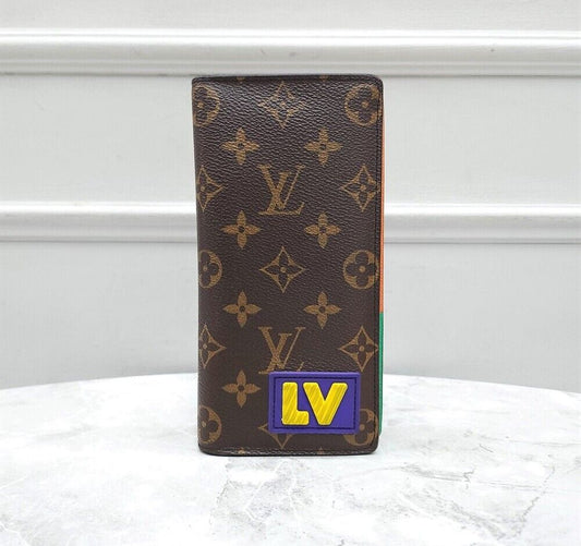 Louis Vuitton LV Rubber Patch Brazza Wallet 94578713