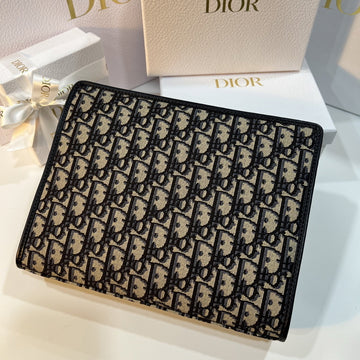 Dior 30 Montaigne Clutch Pouch 60288416